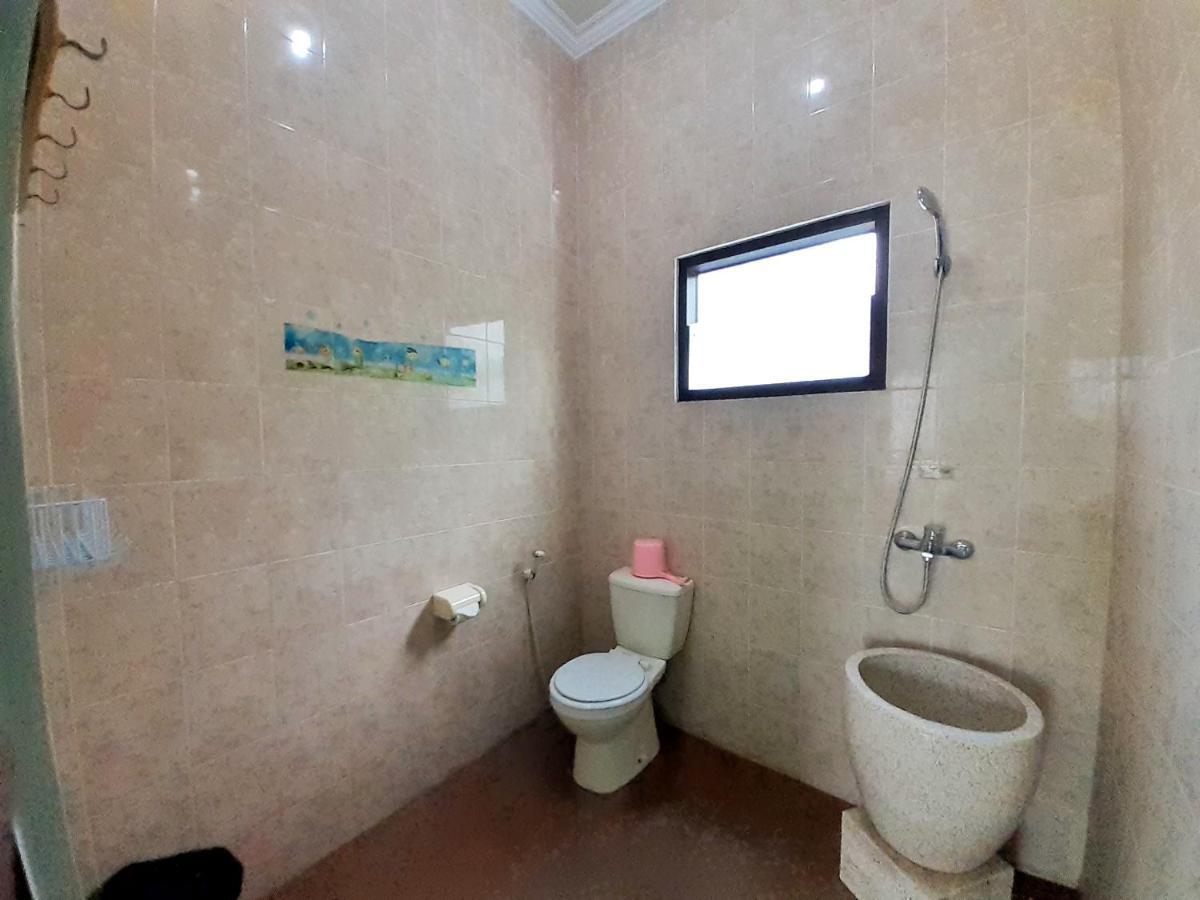 Villa 3 Bedroom Edelweis No. 7 Near Museum Angkut Batu  Exterior foto