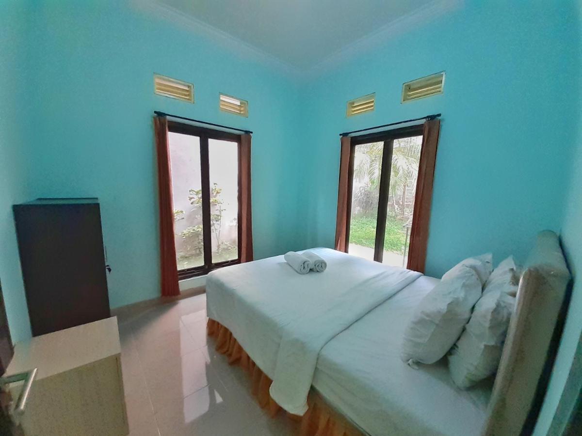 Villa 3 Bedroom Edelweis No. 7 Near Museum Angkut Batu  Exterior foto